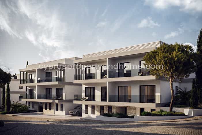 Condominium in Geroskipou, Pafos 11749054