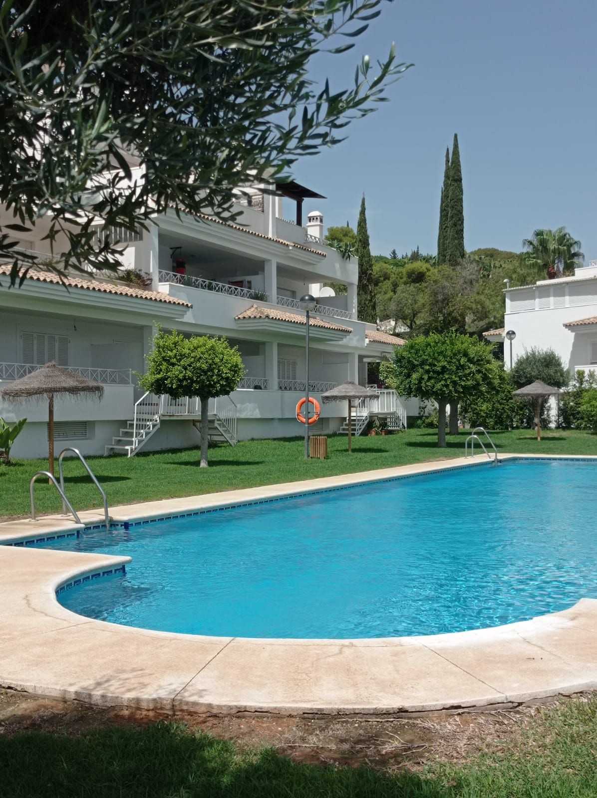 Condominium dans Marbella, Andalusia 11750315