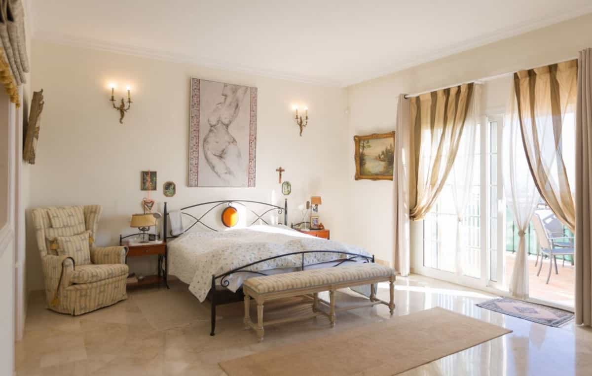 Rumah di Marbella, Andalusia 11750418