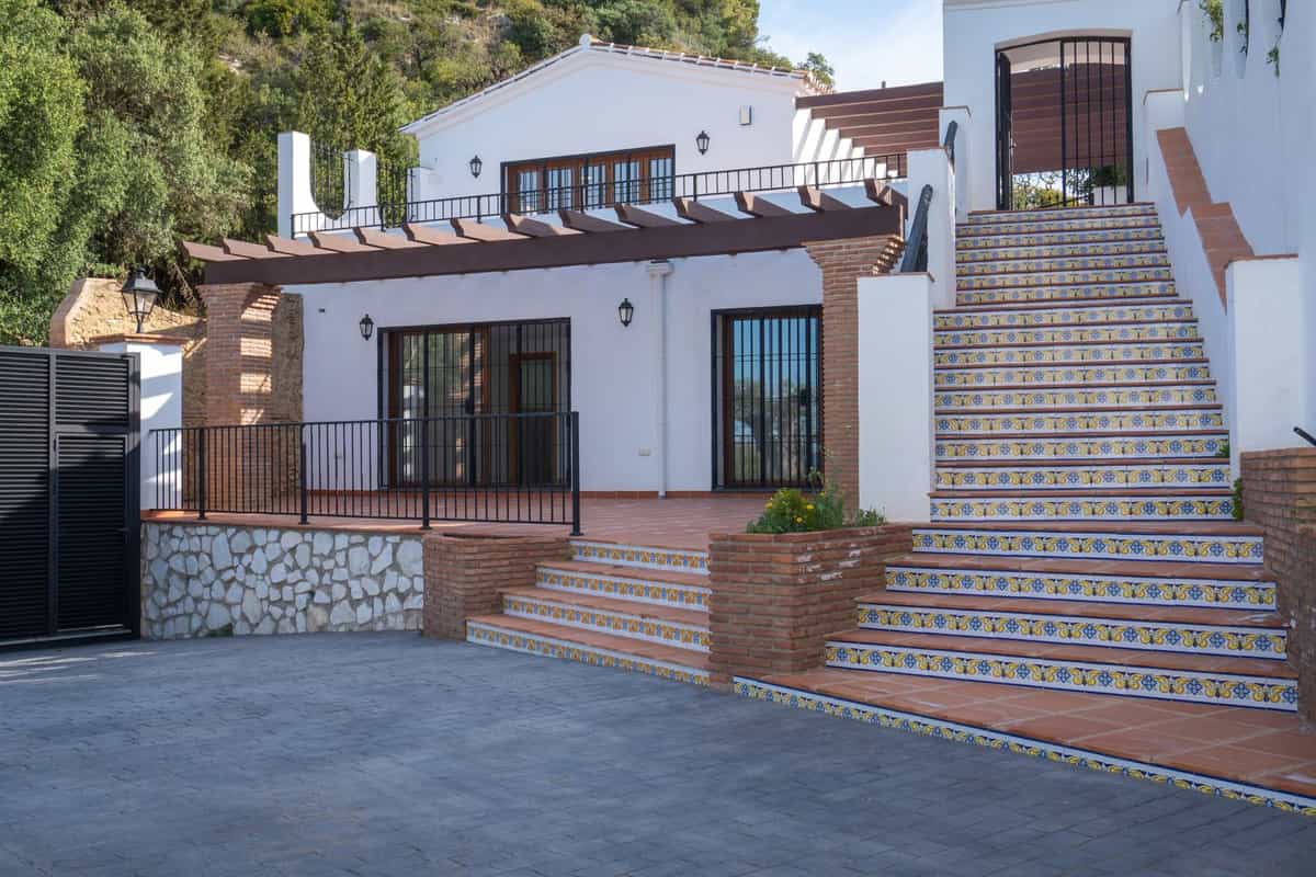 rumah dalam Mijas, Andalusia 11750708