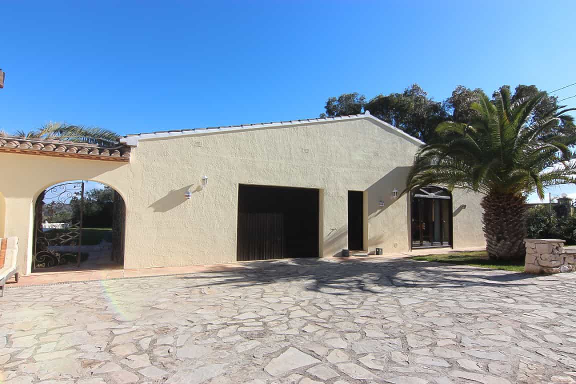 بيت في Moraira, Valencian Community 11751259
