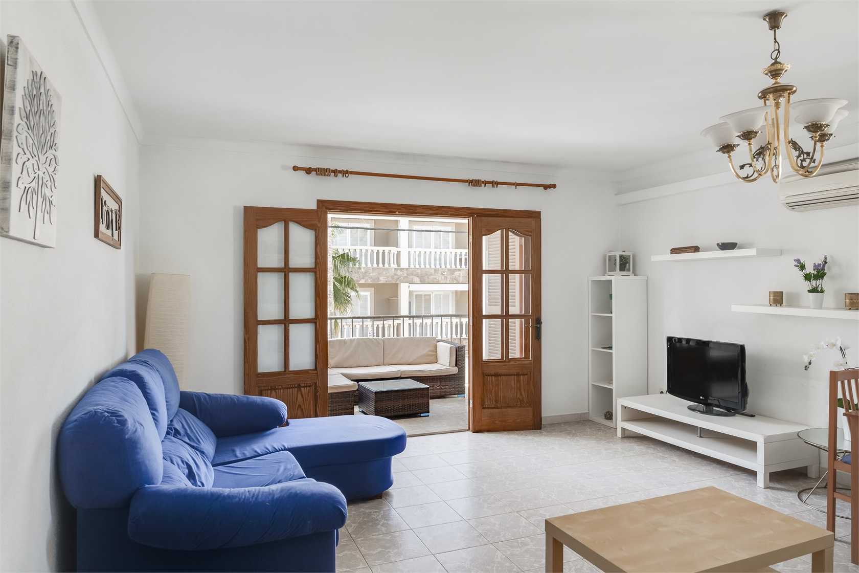 Condominium in Ses Salines, Balearic Islands 11751535