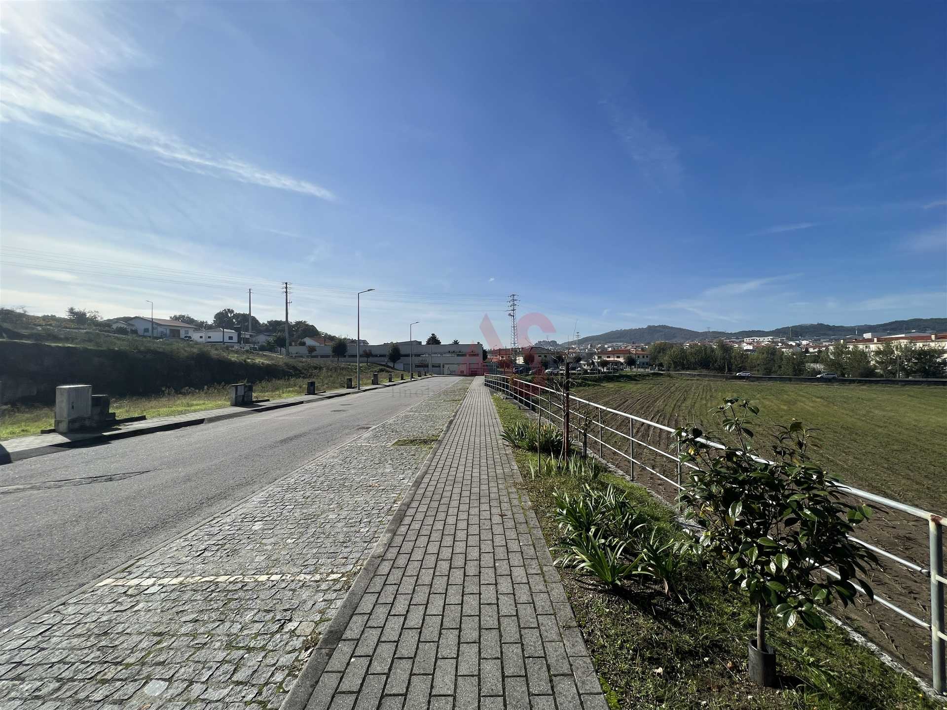 Condominium in Alem, Braga 11751579