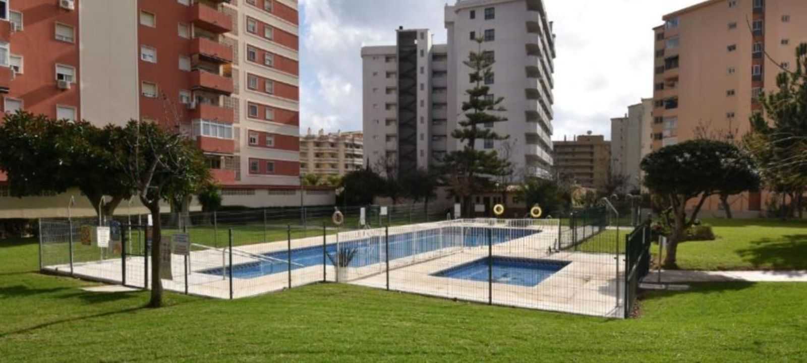 Condominium in Fuengirola, Andalusia 11751705