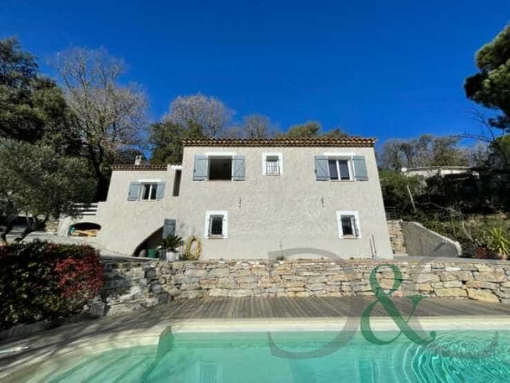 Talo sisään Collobrieres, Provence-Alpes-Cote d'Azur 11752015