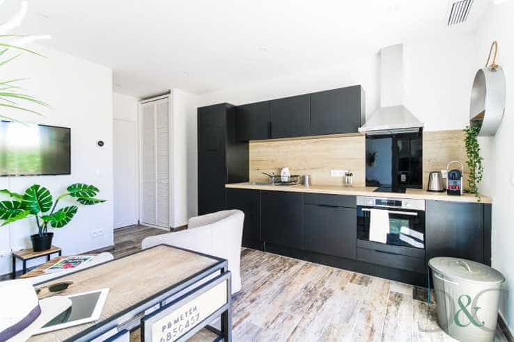 Condominium dans Le Lavandou, Provence-Alpes-Cote d'Azur 11752028