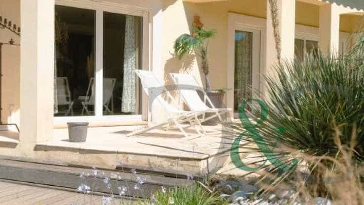 rumah dalam Bormes-les-Mimosas, Provence-Alpes-Côte d'Azur 11752333