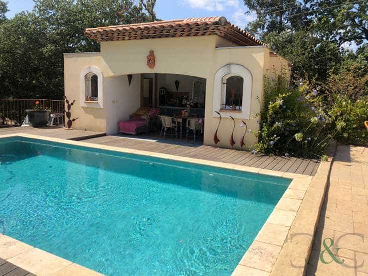 жилой дом в Bormes-les-Mimosas, Provence-Alpes-Cote d'Azur 11752333