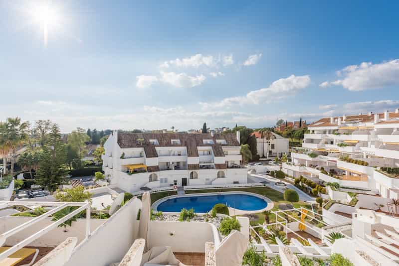 Eigentumswohnung im Marbella, Andalusien 11752440
