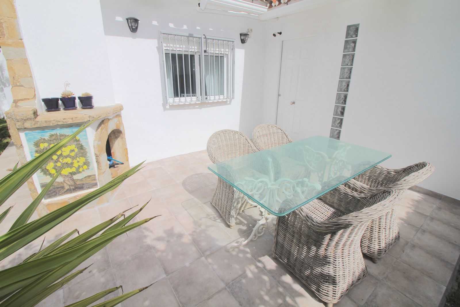 House in Fuengirola, Andalusia 11752520