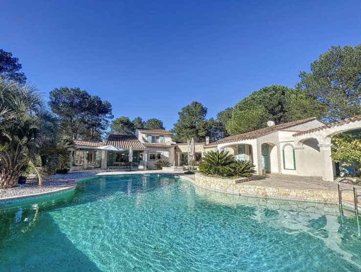 Будинок в Puget-sur-Argens, Provence-Alpes-Cote d'Azur 11752667