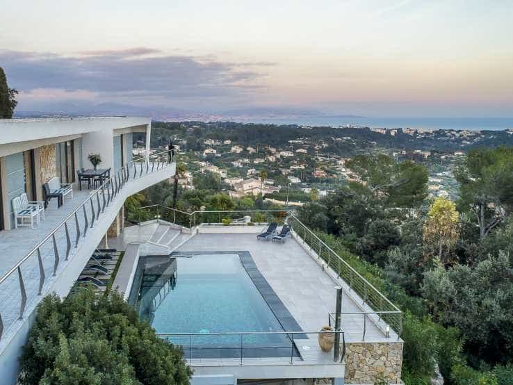 House in Cannes, Provence-Alpes-Cote d'Azur 11752785