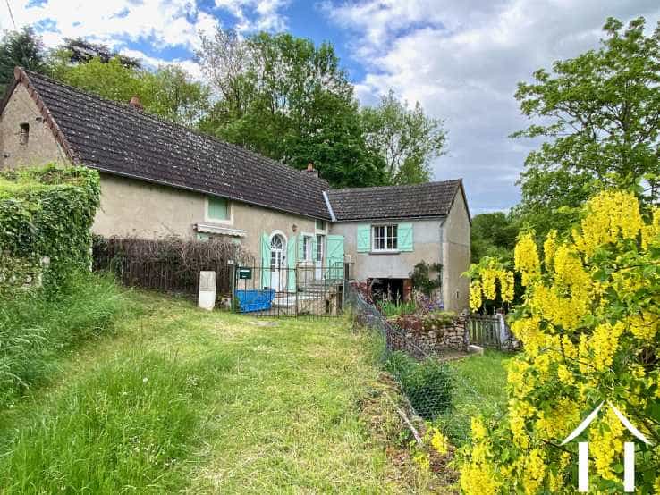 Condominio en Couches-les-Mines, Bourgogne-Franche-Comte 11752859