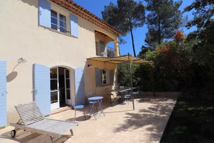 Hus i La Motte, Provence-Alpes-Cote d'Azur 11752929