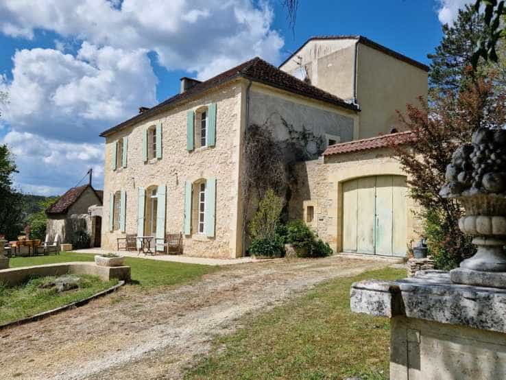 House in Le Bugue, Nouvelle-Aquitaine 11752954