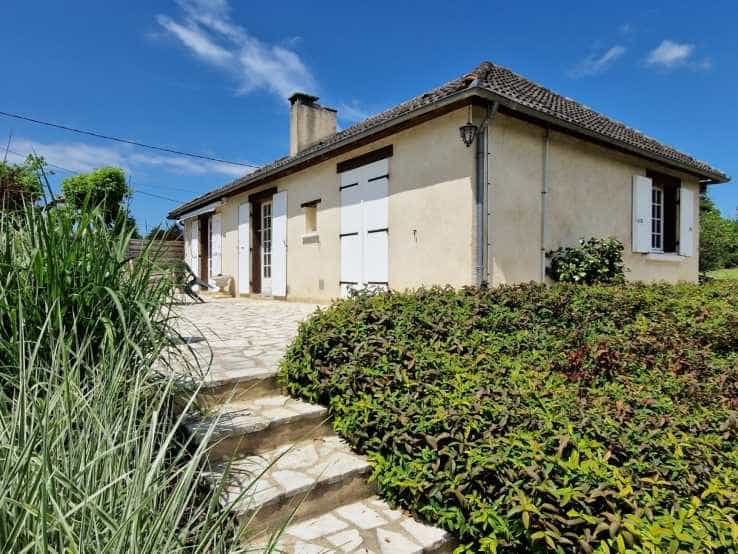 House in Le Bugue, Nouvelle-Aquitaine 11752956