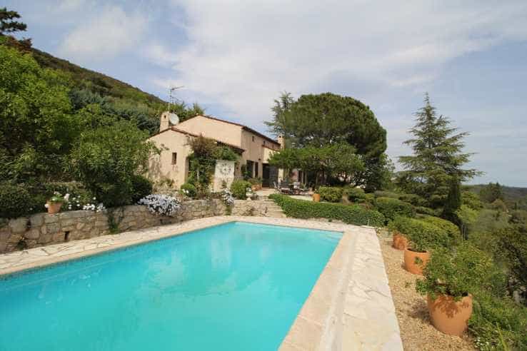 rumah dalam Montauroux, Provence-Alpes-Côte d'Azur 11753040