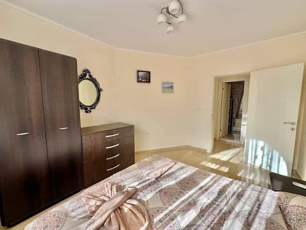 Condominium in Radoevtsi, Gabrovo 11753200