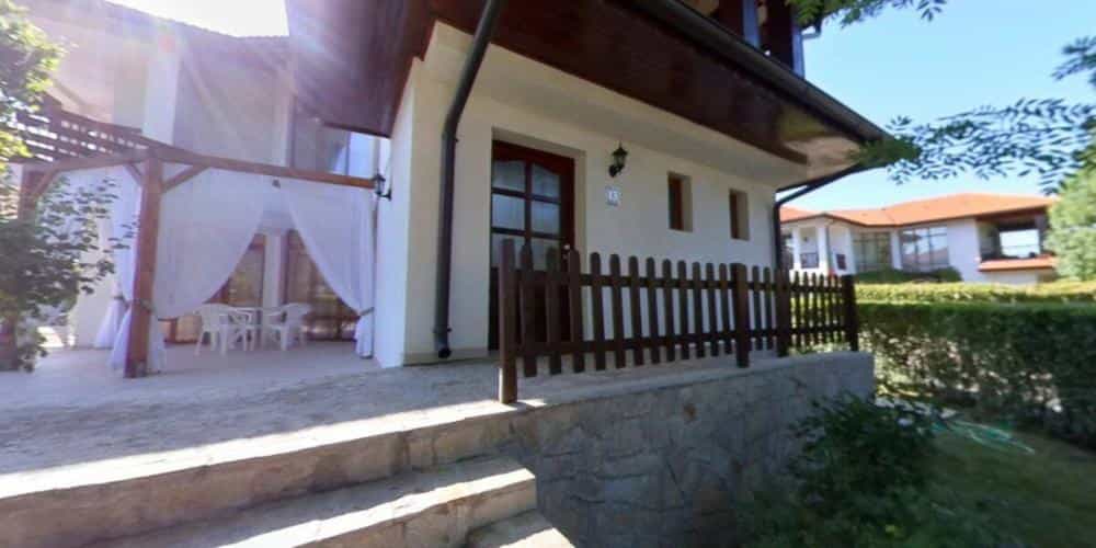Hus i Radoevtsi, Gabrovo 11753219