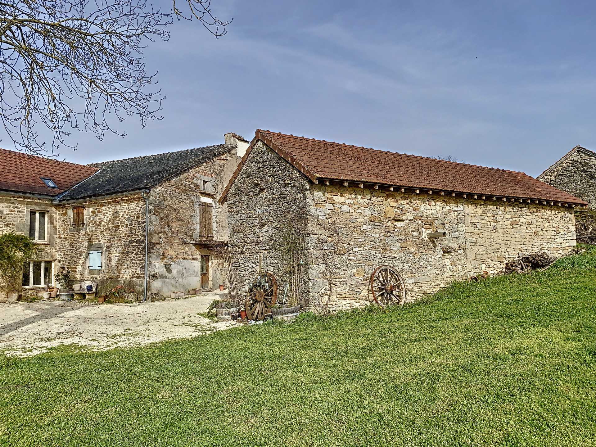 Будинок в Puylagarde, Occitanie 11753372