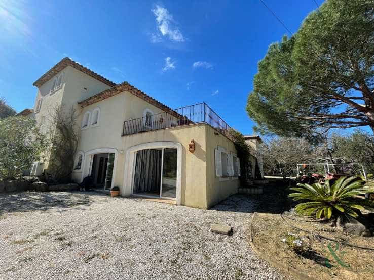 Huis in Bormes-les-Mimosas, Provence-Alpes-Côte d'Azur 11753378