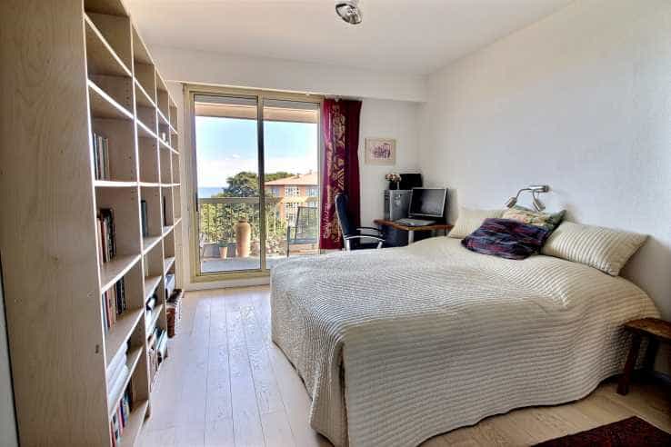 Condominio nel Antibes, Provence-Alpes-Côte d'Azur 11753397