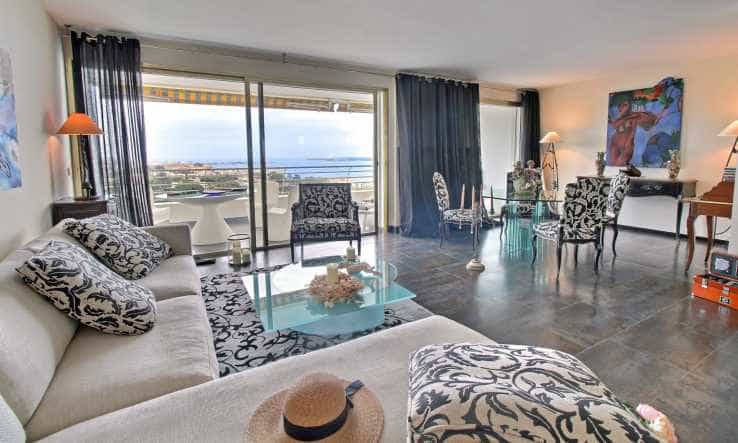 Condominium in Cannes, Provence-Alpes-Cote d'Azur 11753402
