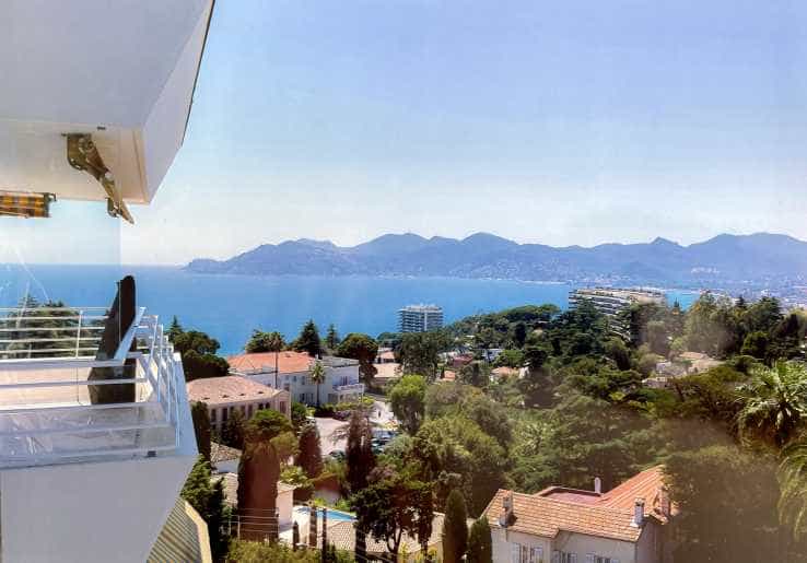 Osakehuoneisto sisään Cannes, Provence-Alpes-Côte d'Azur 11753402