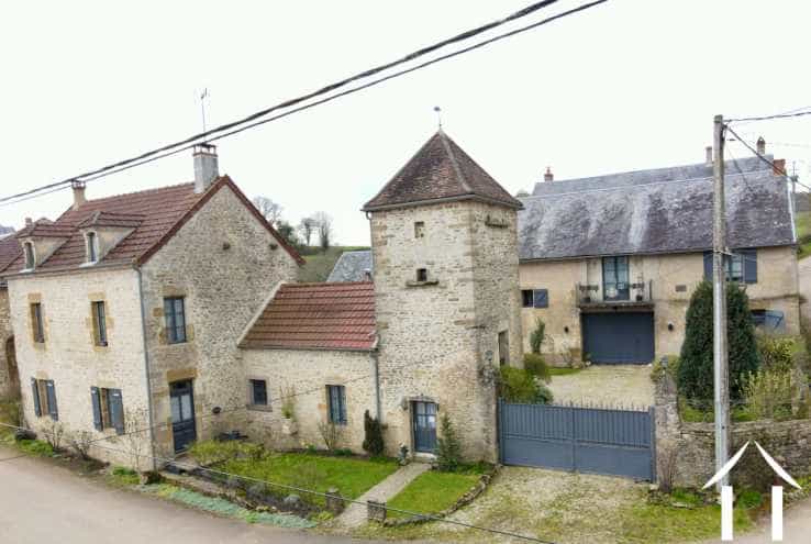 公寓 在 Vezelay, 勃艮第-弗朗什-孔泰 11753413