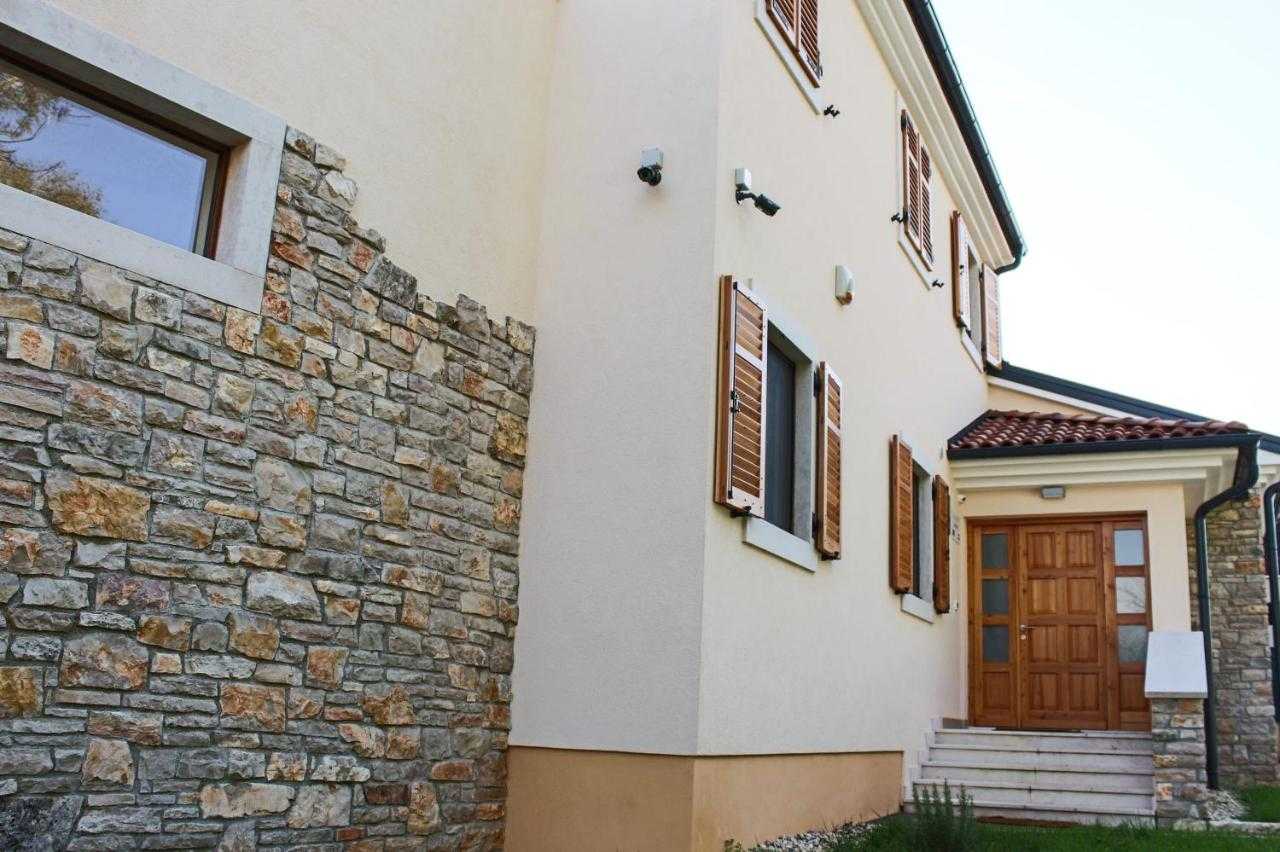 عمارات في Žminj, Istria County 11753659