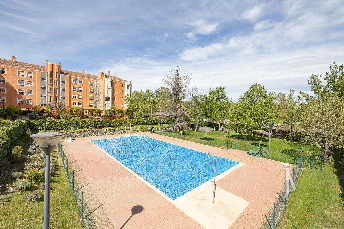Condominium dans Alcobendas, Madrid 11753904