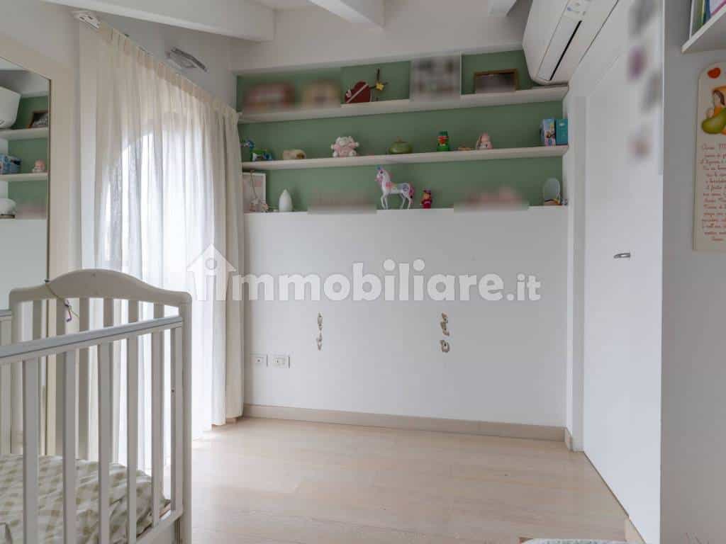 Condominium in , Lombardia 11754071