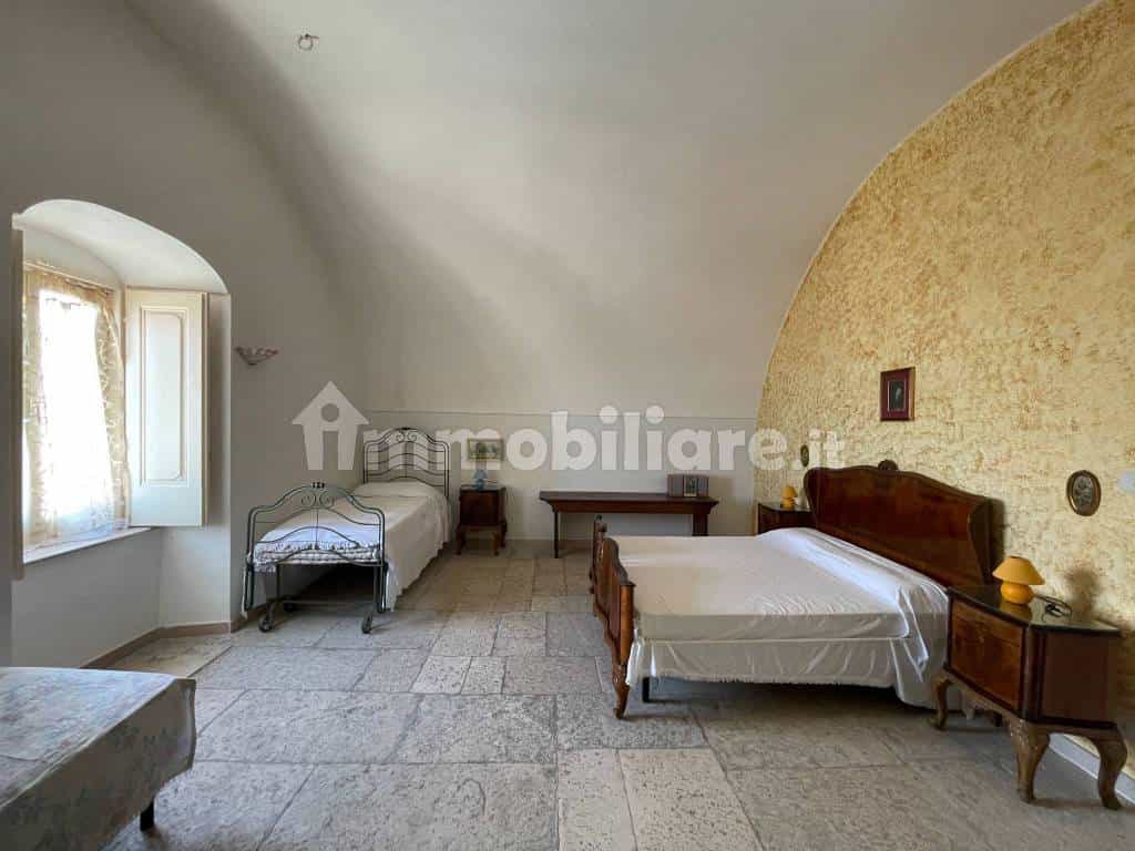 Condominio en Rodi Garganico, Apulia 11754079