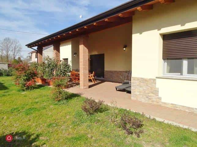 بيت في Cilavegna, Lombardia 11754113