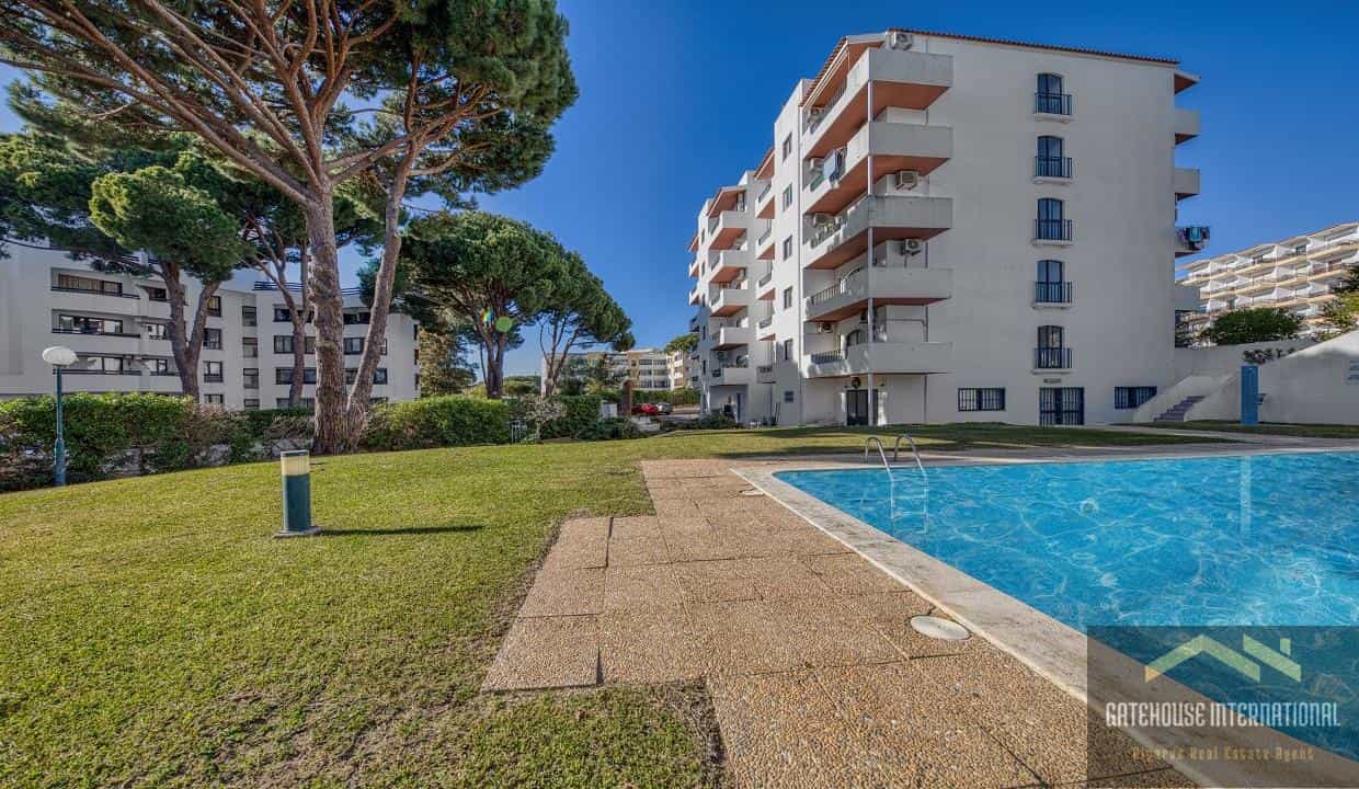 Condominium in Quarteira, Faro 11754173