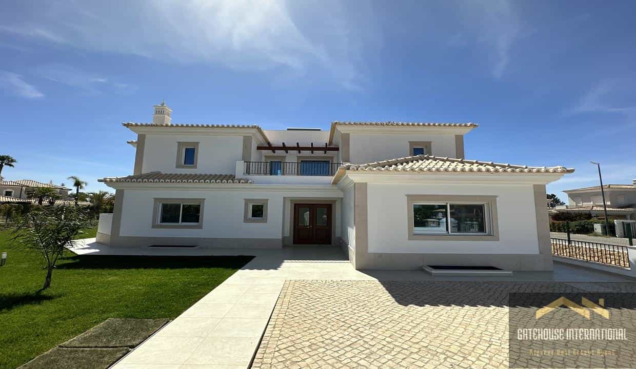 Condominium in Quarteira, Faro 11754302