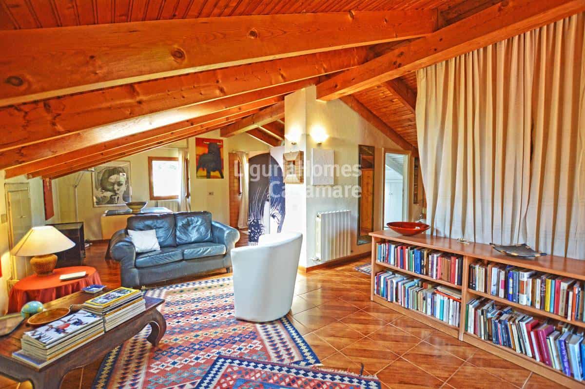 بيت في Bordighera, Liguria 11754509