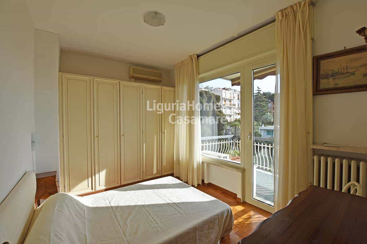 Condominium dans San Remo, Ligurie 11754532