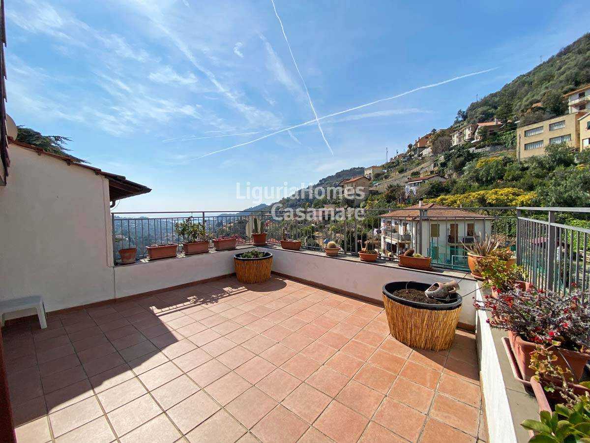 rumah dalam Vallebona, Liguria 11754550