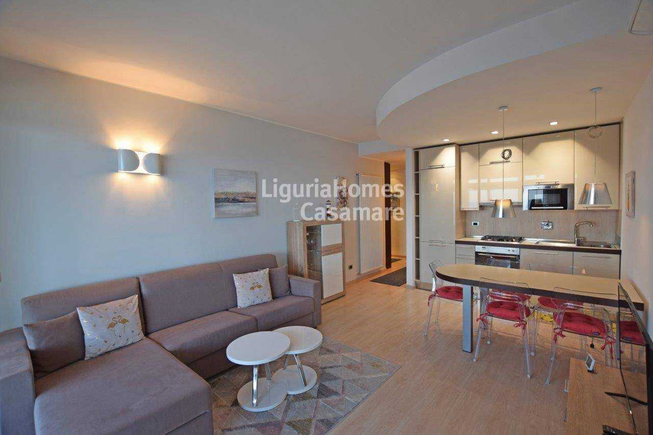 Condominium dans Ospedaletti, Ligurie 11754618
