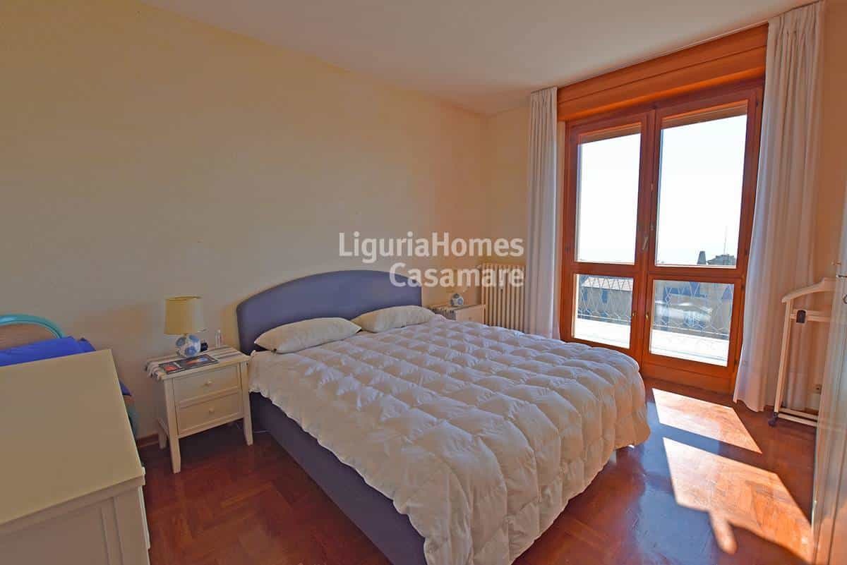 Condominio en San Remo, Liguria 11754642