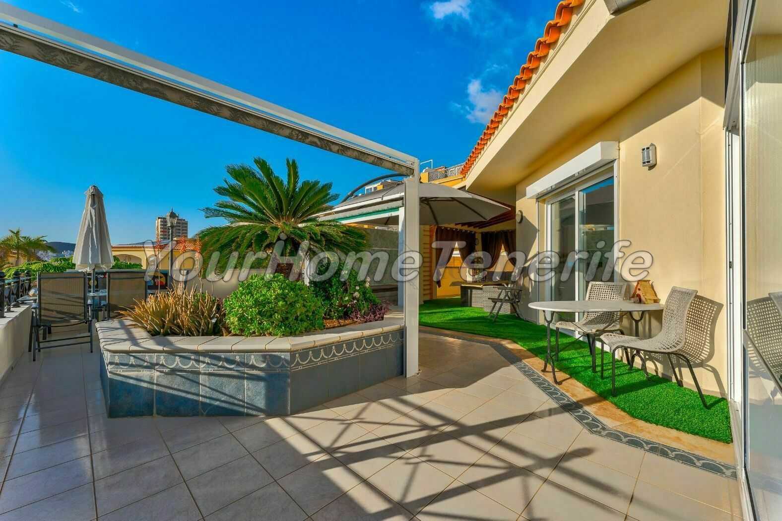 Condominium in Arona, Canary Islands 11754657