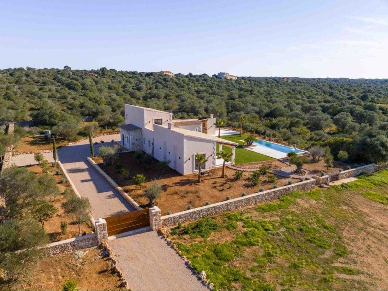 House in Ses Salines, Balearic Islands 11754787