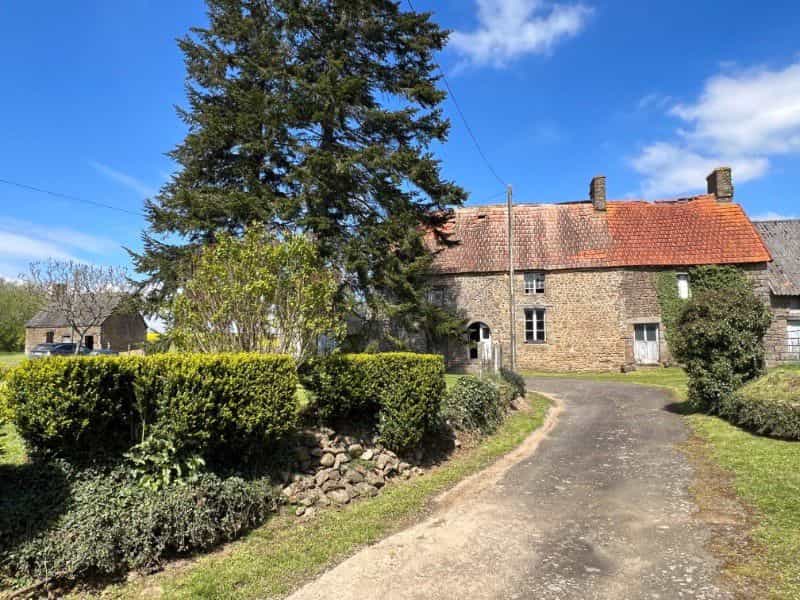 жилой дом в Buais-les-Monts, Normandy 11755134