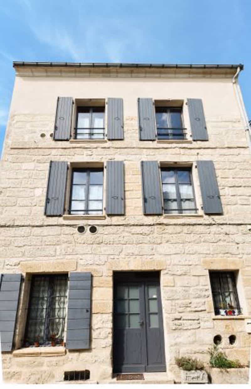 rumah dalam Uzes, Occitanie 11755172
