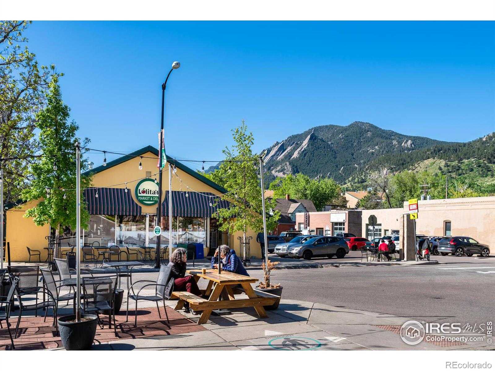 Condominium in Boulder, Colorado 11755242