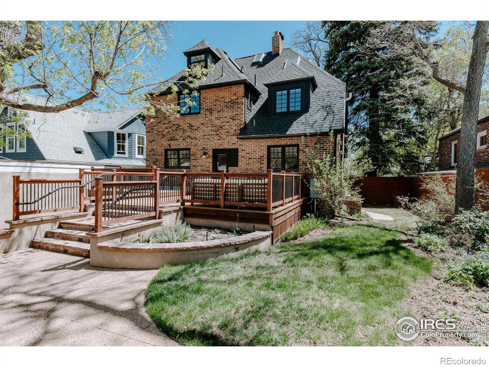 House in Boulder, Colorado 11755247