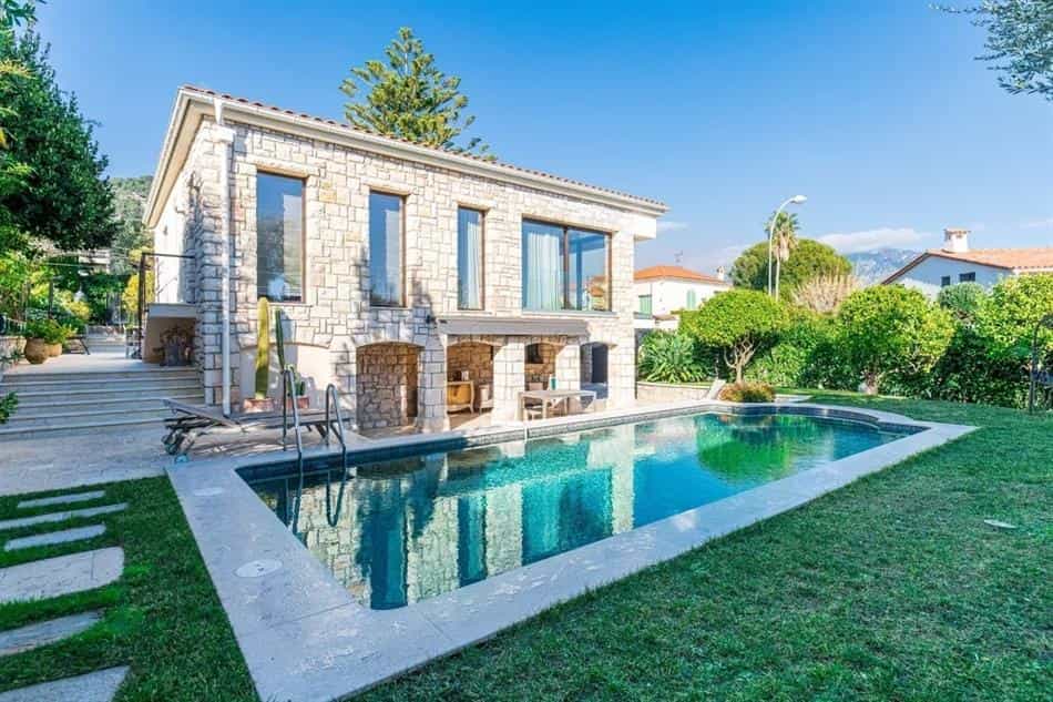 Haus im Cap Martin, Provence-Alpes-Côte d'Azur 11755373