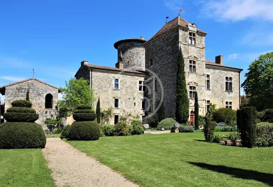 σπίτι σε Nerac, Nouvelle-Aquitaine 11755449