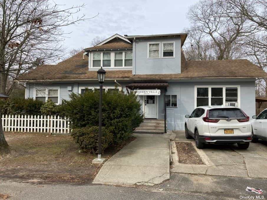 Huis in Lake Ronkonkoma, New York 11755961